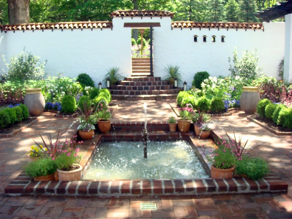 Casa con vista panorámica en la falda de Chipinque, fotografía 2 de 4