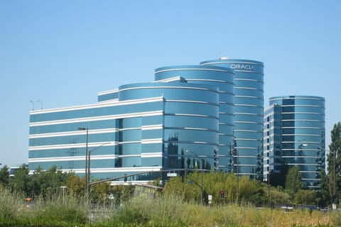 Oficina acondicionada en renta en corporativo de Valle Oriente